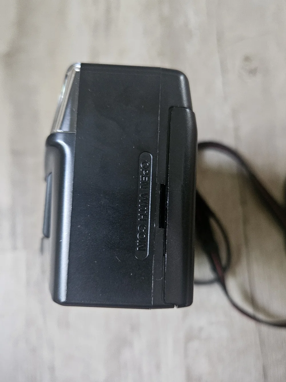 Yashica T3 Carl Zeiss Tessar 2.8/35  35mm Black Film Camera With Case Working
